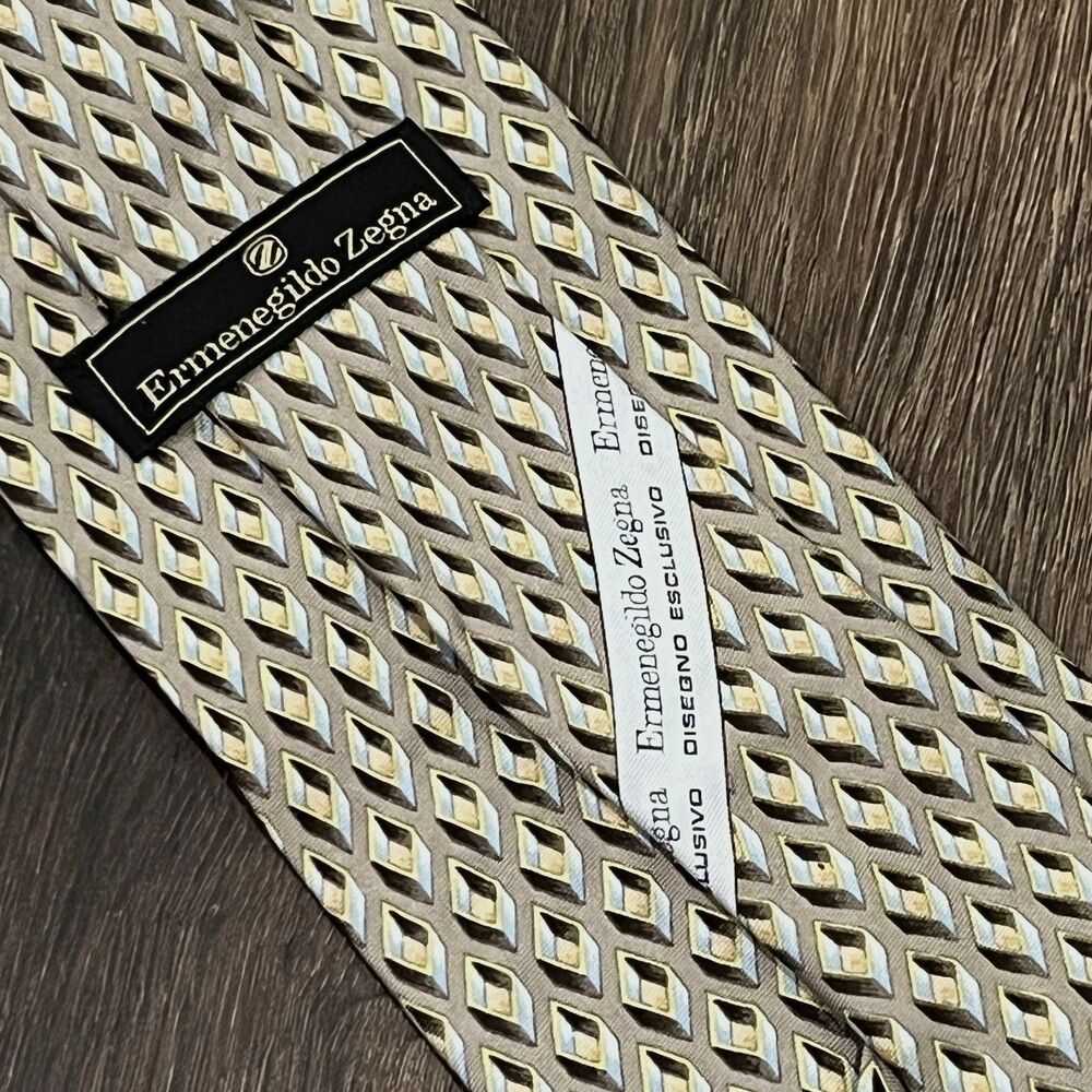 ERMENEGILDO ZEGNA Couture Silk Necktie ITALY Luxury Geometric Gray EUC